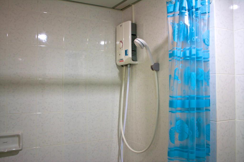 Baanbudsarin Apartment Sing Buri Eksteriør bilde